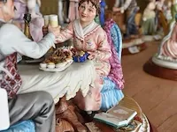 Porseleinen beeldje man en vrouw aan tafel ca. 25cm cortese - afbeelding 7 van  10