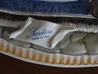 Porseleinen beeldje vrouw zittend met kind ca. 30cm - afbeelding 7 van  7