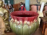 Porseleinen bloempot, blauw glazen petroleumlamp, 11 rosassen balie, oude koffiemolen - afbeelding 4 van  9