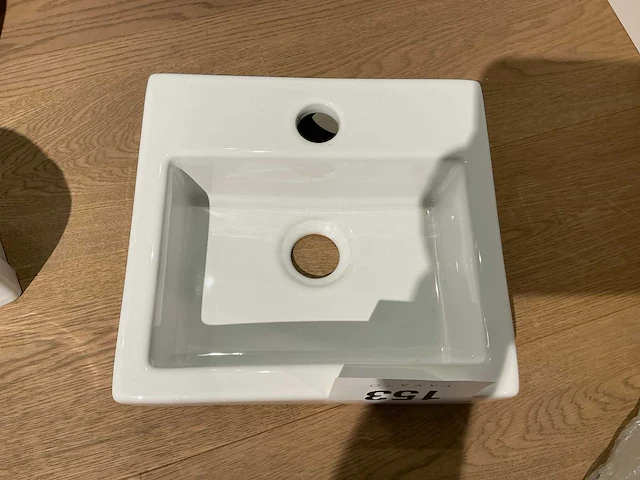 Porseleinen handenwasser - afbeelding 2 van  3