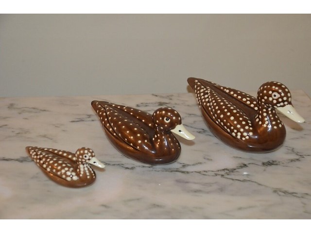 Porseleinen lampetstel, eiken hangvitrine - afbeelding 8 van  8