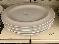 Porseleinen ovaalvormige borden (4x) - afbeelding 1 van  1