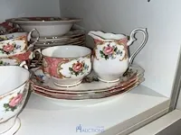 Porseleinen servies royal albert "lady carlyle" - afbeelding 10 van  12