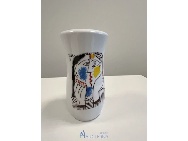 Porseleinen vaas vervaardigd door tognana italië voor picasso - afbeelding 1 van  6