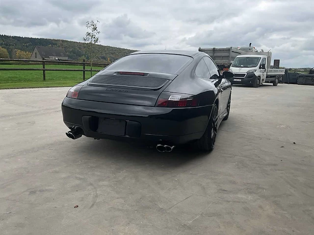 Porshe - 911 (996) carrera 2 - auto - afbeelding 43 van  47
