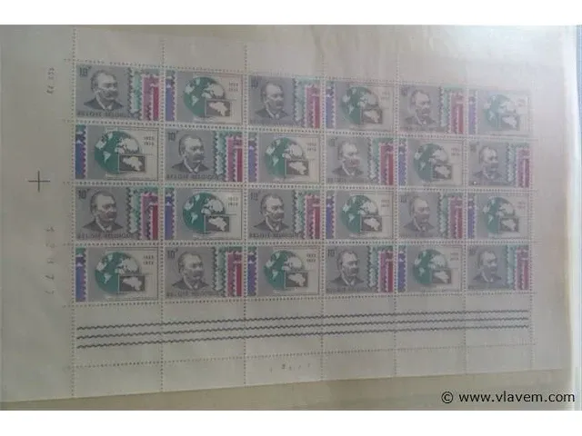 Postzegel album belgië - afbeelding 2 van  44