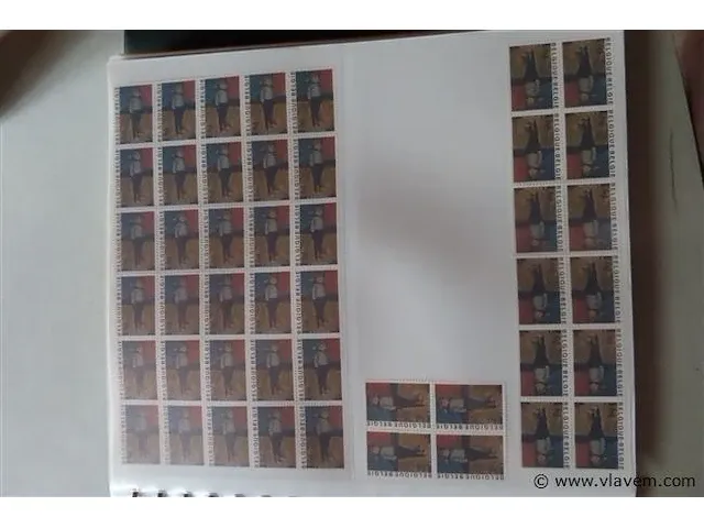 Postzegel album belgië - afbeelding 34 van  44