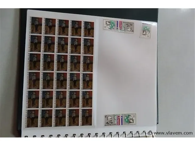 Postzegel album belgië - afbeelding 40 van  44