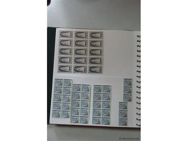 Postzegel album belgië - afbeelding 18 van  45