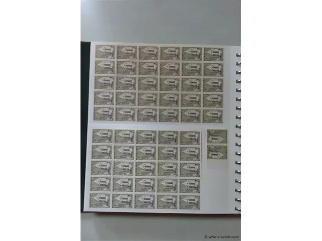 Postzegel album belgië - afbeelding 22 van  45