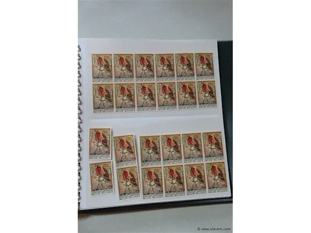 Postzegel album belgië - afbeelding 30 van  45