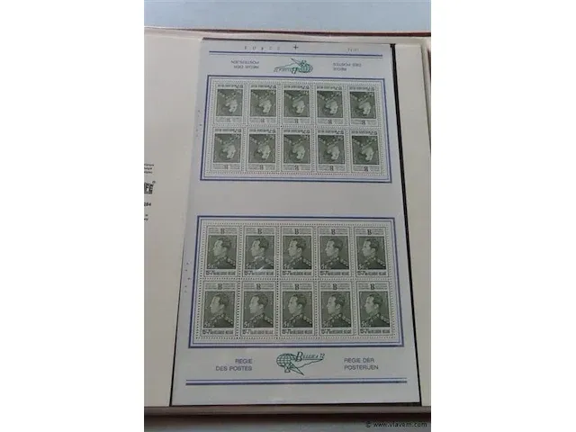 Postzegel album belgië - afbeelding 22 van  45