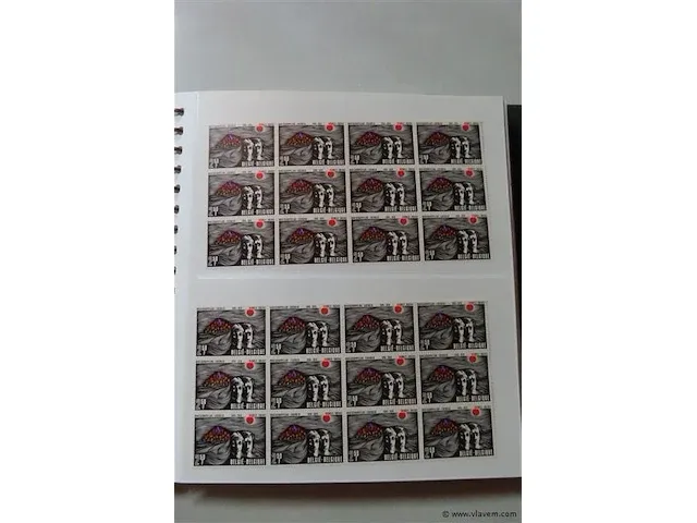 Postzegel album en postkaarten belgië - afbeelding 12 van  39