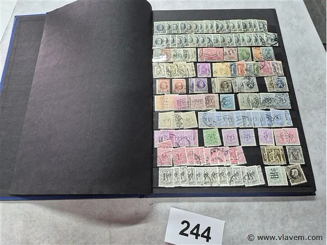 Postzegelboek, voornamelijk belgië - afbeelding 1 van  12
