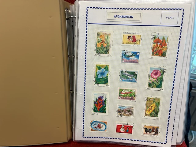 Postzegelboek - afbeelding 1 van  4
