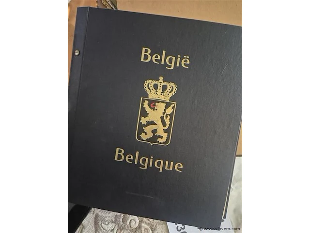 Postzegelboeken deels gevuld - afbeelding 6 van  8