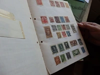 Postzegels diverse landen in 11 schrijfblokken - afbeelding 2 van  3