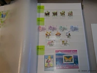 Postzegels met vlinders - afbeelding 1 van  3