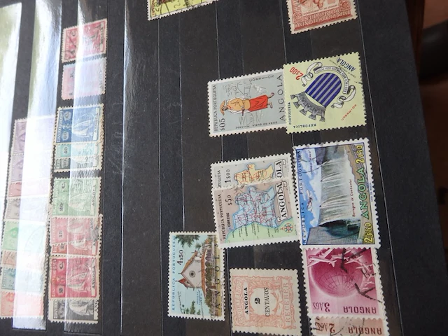 Postzegels portugese koloniën - afbeelding 3 van  3