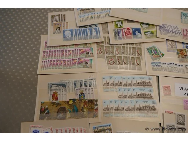 Postzegels - afbeelding 2 van  4