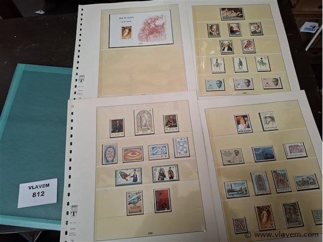 Postzegels - afbeelding 1 van  3