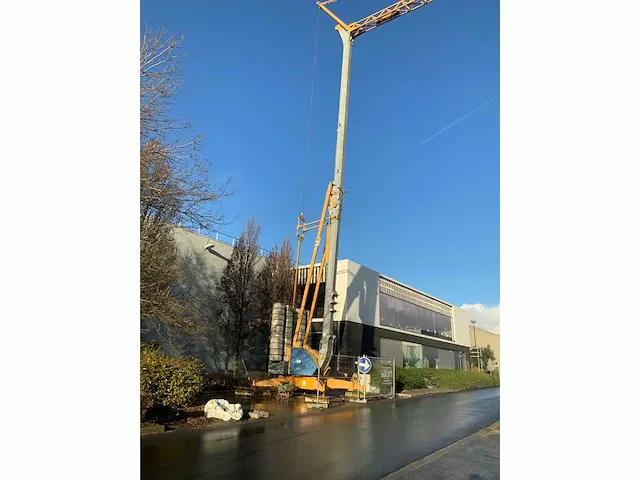 Potain torenkraan - afbeelding 1 van  12