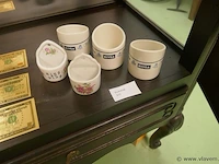 Potjes in porselein - afbeelding 1 van  1