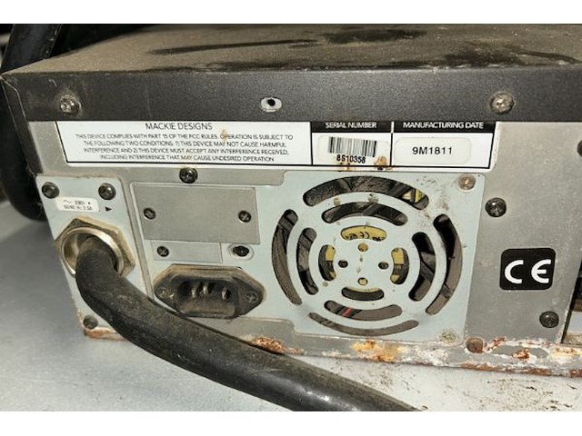 Power supply mackie - afbeelding 6 van  7