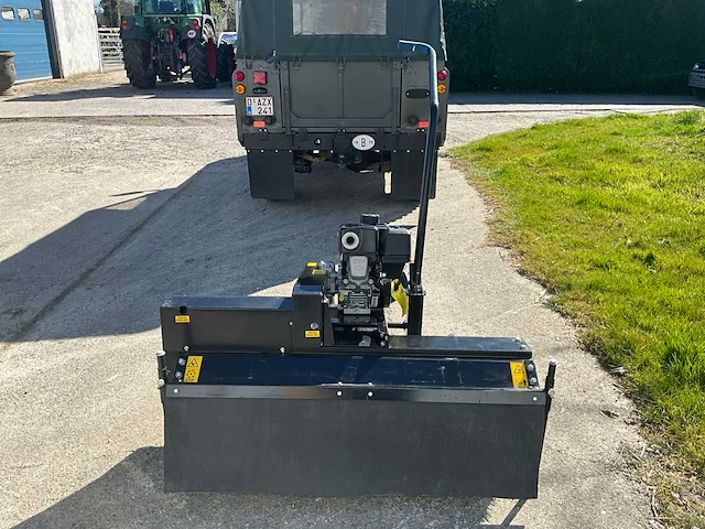 Power sweeper straatveegmachine - afbeelding 4 van  11