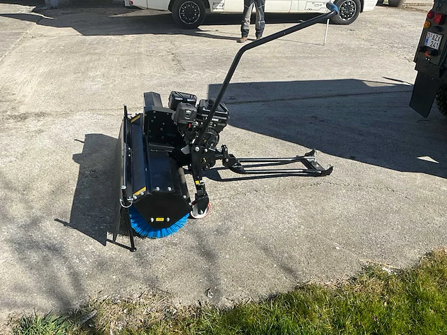 Power sweeper straatveegmachine - afbeelding 5 van  11