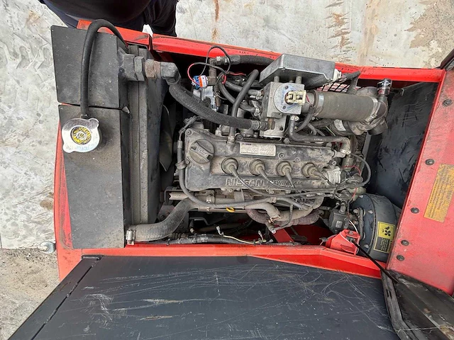 Powerboss - sw/9xr - zelfrijdende veegmachine - afbeelding 8 van  11