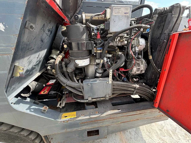 Powerboss - sw/9xr - zelfrijdende veegmachine - afbeelding 9 van  11