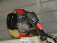 Powerplus bosmaaier benzine - afbeelding 2 van  4