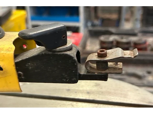 Powerplus figuurzaagmachine - afbeelding 3 van  5