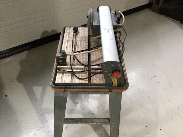 Powerplus pow pro 7550 tegelzaagmachine - afbeelding 4 van  4