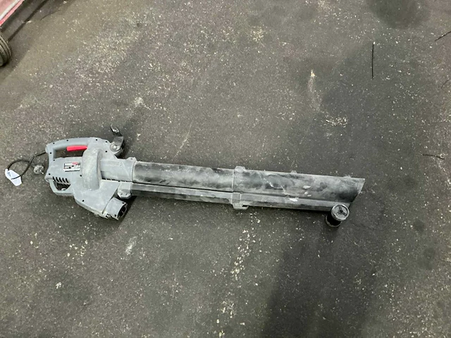 Powerplus powe9013 elektrische bladblazer - afbeelding 1 van  3