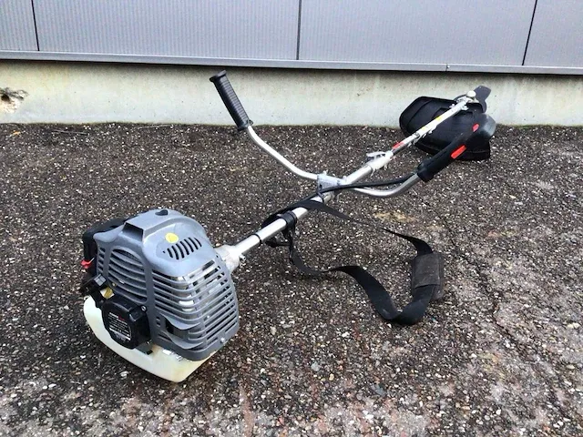 Powerplus poweg 8011 bosmaaier - afbeelding 1 van  5