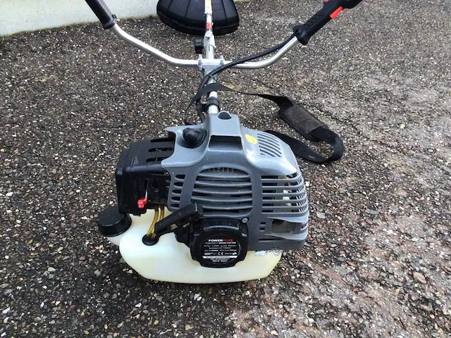 Powerplus poweg 8011 bosmaaier - afbeelding 2 van  5