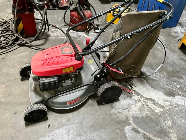 Powerplus poweg63772 grasmaaier - afbeelding 1 van  4