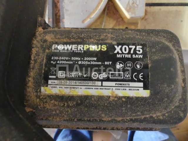 Powerplus x075 radiaalzaag - afbeelding 1 van  6