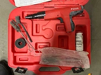 Powers fasteners nagelmachine - afbeelding 3 van  4