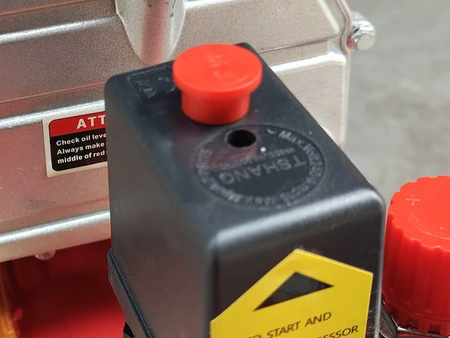 Powertech 100l compressor - afbeelding 9 van  18