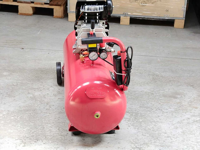 Powertech 100l compressor - afbeelding 17 van  18
