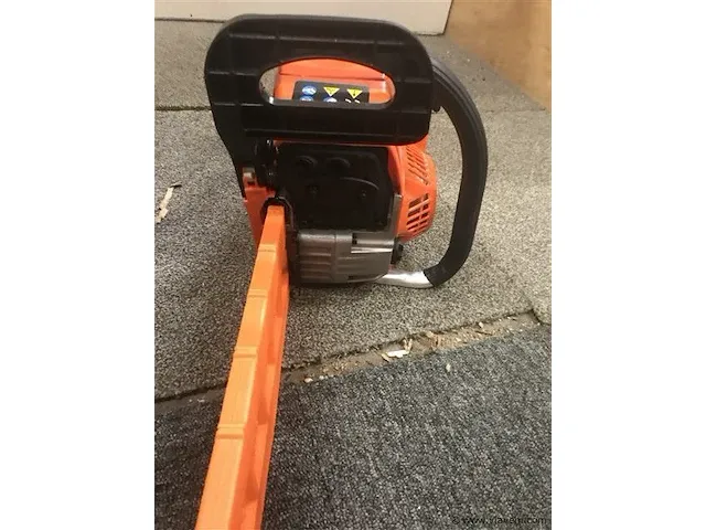 Powertech benzine kettingzaag 52cc - afbeelding 2 van  3