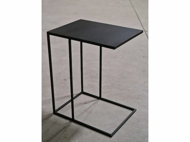Pr interiors - modena02 black metal 30x40x50h - side table - afbeelding 1 van  2