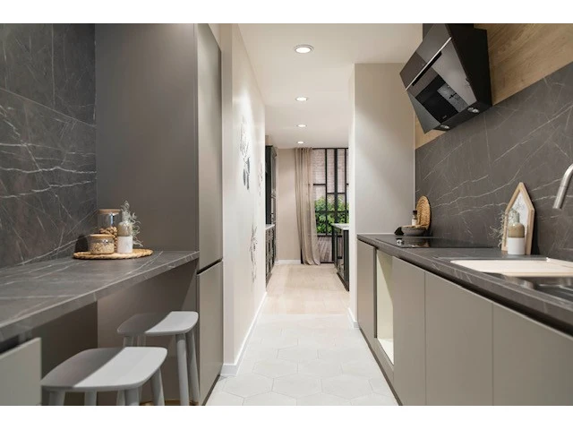 Prachtige keuken strak modern - afbeelding 1 van  8