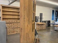 Prachtige teak kast in koloniale stijl - afbeelding 2 van  5