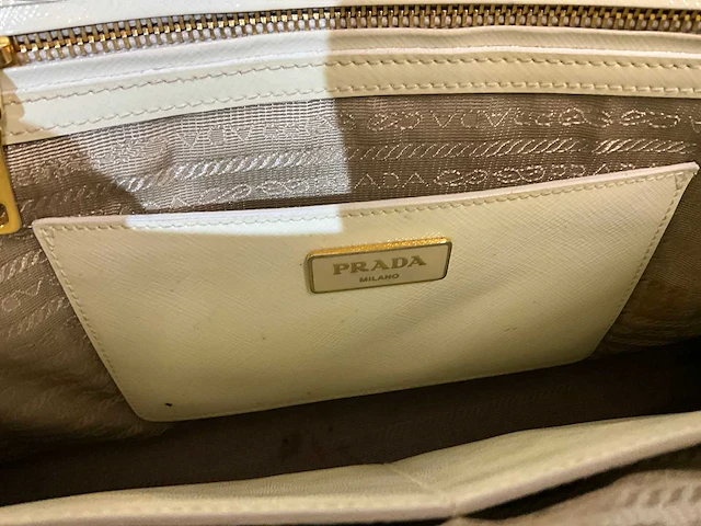 Prada handtas - afbeelding 7 van  9