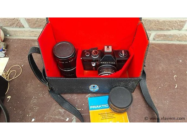 Praktica fotocamera en lenzen - afbeelding 2 van  10