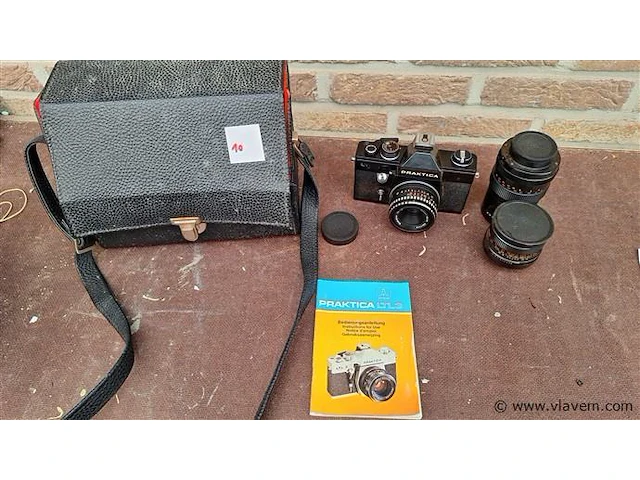 Praktica fotocamera en lenzen - afbeelding 1 van  10